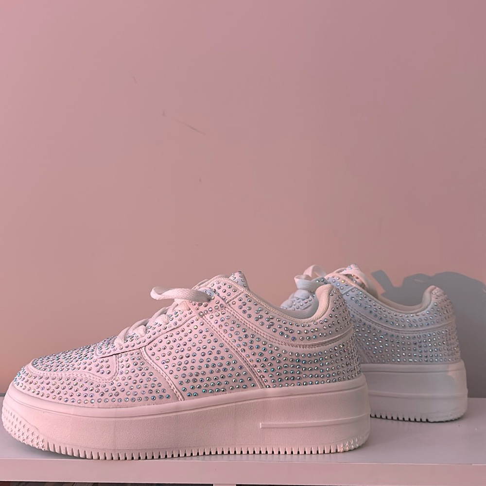CloudAir white crystal tennis shoes - new never worn